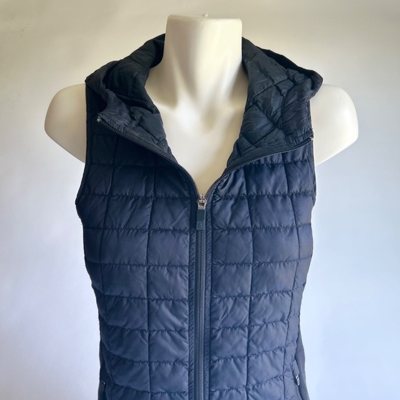 The North Face Black Nylon Polyester Hooded Vest size XS - Picture 2 of 15